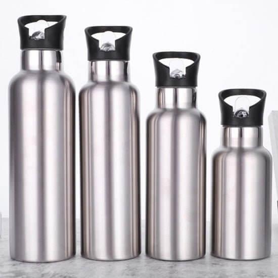 स्ट्रॉ ढक्कन के साथ 25 ऑउंस स्टेनलेस स्टील डबल इन्सुलेट पानी की बोतल 1 - एसएस ढक्कन के साथ ब्लैक इन्सुलेट 750 मिलीलीटर स्टेनलेस स्टील स्पोर्ट्स बोतल