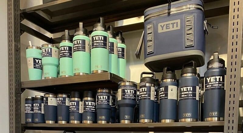Proceso de fabricación de vasos Yeti: ¿de qué están hechos los vasos Yeti y cómo se fabrican?
