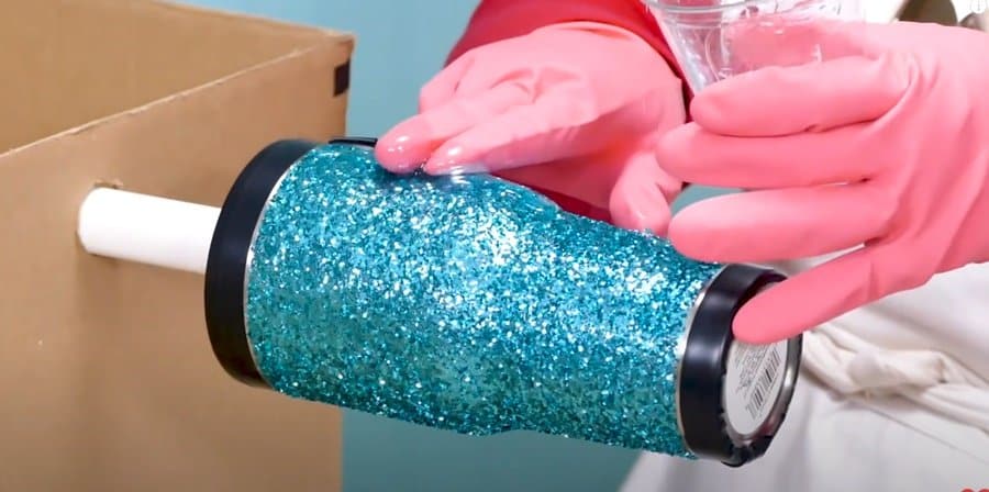 Step 5 Apply the final coat of epoxy - How To Make Glitter Tumblers With Epoxy For Beginners?