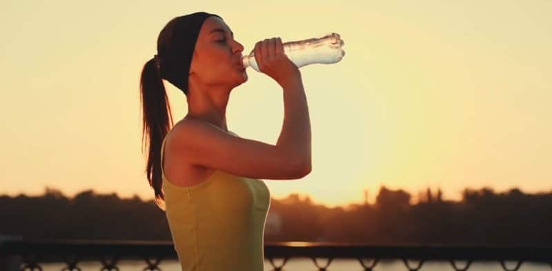 Qué hacer si bebes demasiada agua - ¿Qué sucede cuando bebes demasiada agua?