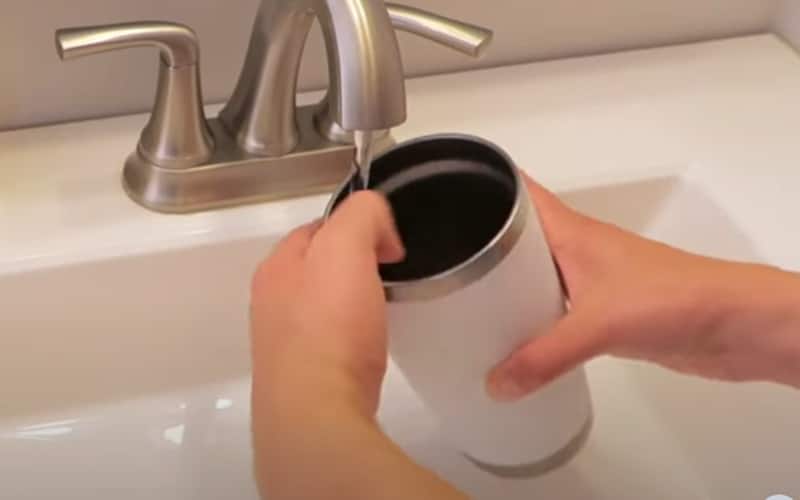 Kako očistiti Yeti čaše Najbolji vodič - Kako očistiti Yeti čaše? Ultimativni vodič