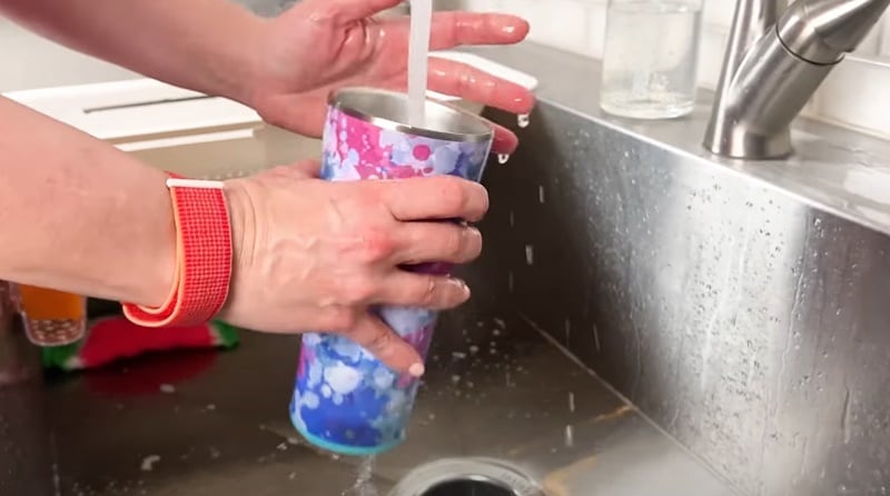 Częstotliwość czyszczenia butelek na wodę wielokrotnego użytku – jak czyścić butelkę na wodę wielokrotnego użytku? Szczegółowy przewodnik