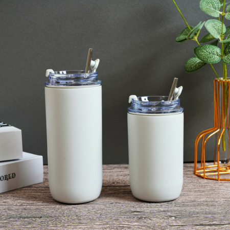 Double wall stainless steel vacuum mug with straw lid 1